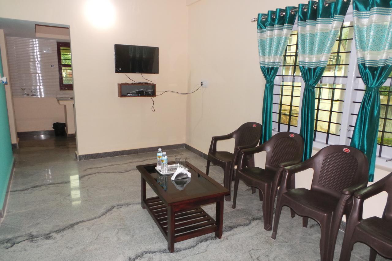 Iroomz Sri Vinayaka Comfort Virajpet Εξωτερικό φωτογραφία