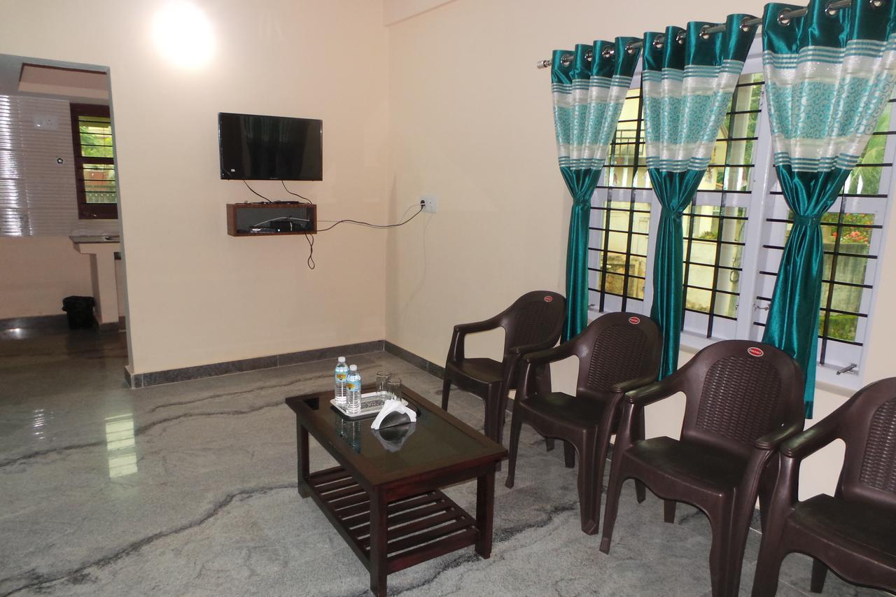 Iroomz Sri Vinayaka Comfort Virajpet Εξωτερικό φωτογραφία