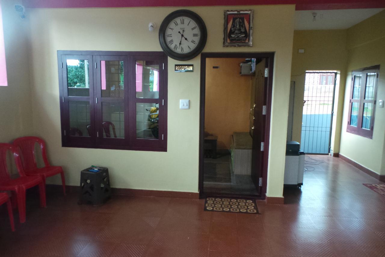 Iroomz Sri Vinayaka Comfort Virajpet Εξωτερικό φωτογραφία