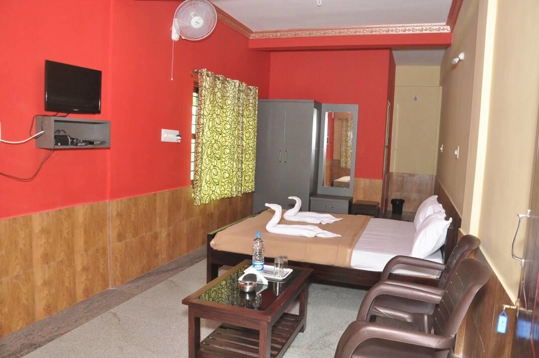 Iroomz Sri Vinayaka Comfort Virajpet Εξωτερικό φωτογραφία