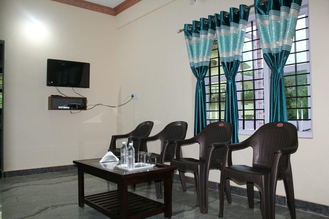 Iroomz Sri Vinayaka Comfort Virajpet Εξωτερικό φωτογραφία