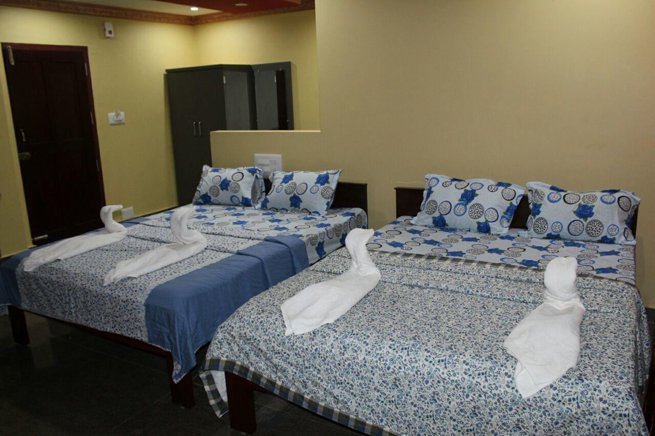 Iroomz Sri Vinayaka Comfort Virajpet Εξωτερικό φωτογραφία
