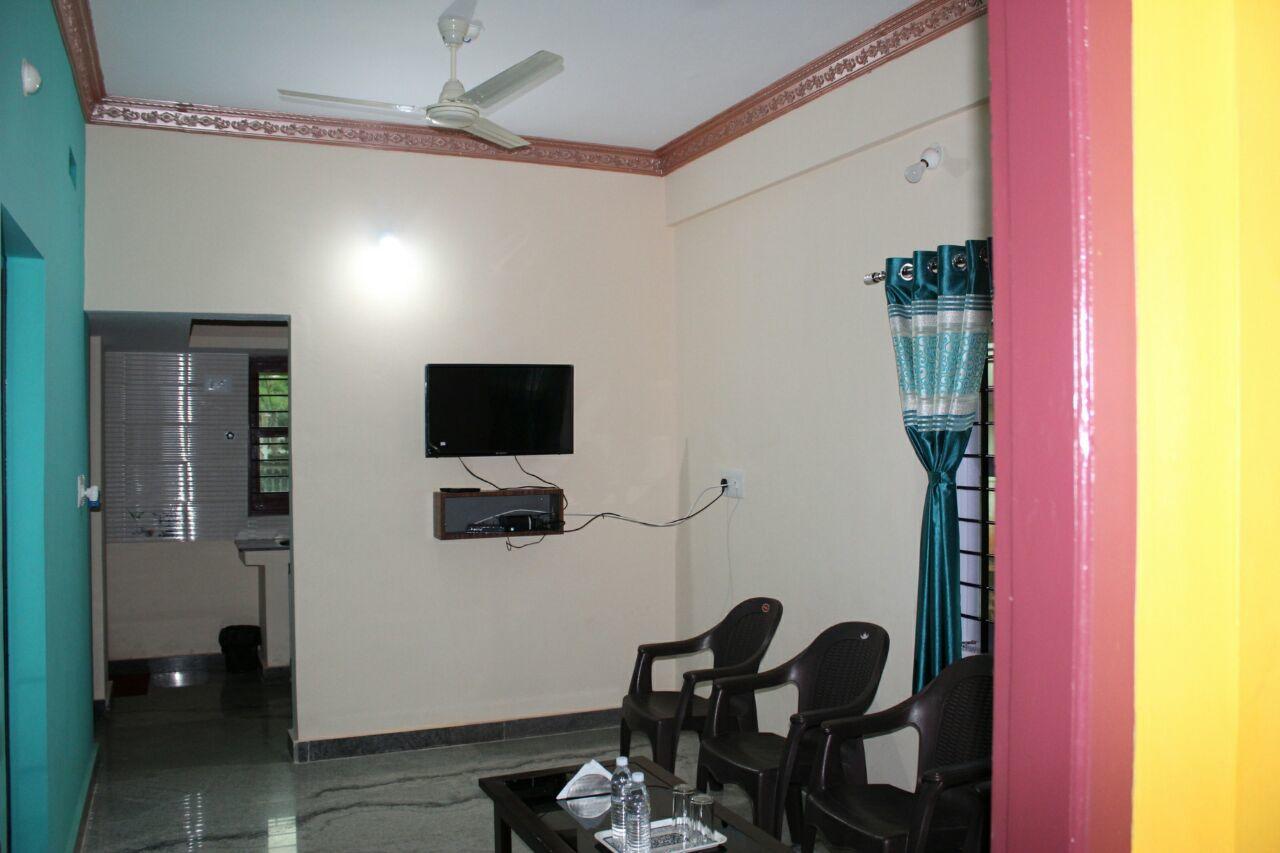 Iroomz Sri Vinayaka Comfort Virajpet Εξωτερικό φωτογραφία